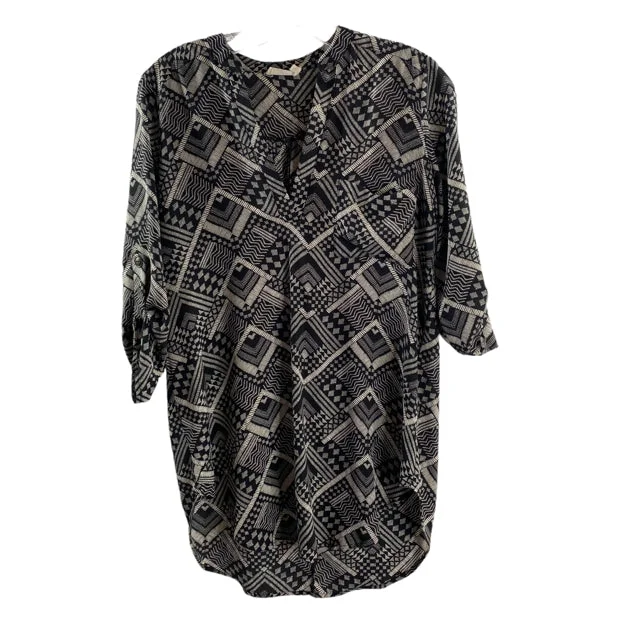 LUSH Size X-SMALL Black/Gray Print Rollup BLOUSE Office-Ready Blouse