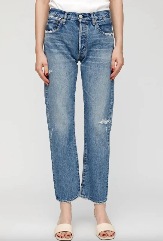 Women's Vintage Loews Straight Jean In Medium Wash Fashionable Raw Edge Jeans