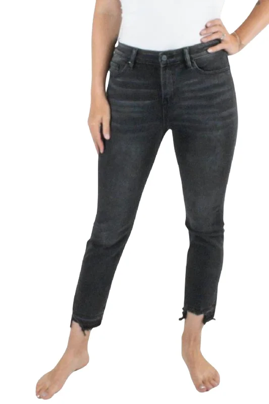 High Rise Straight Leg Jeans In Washed Black Fashionable Jeggings Style Jeans