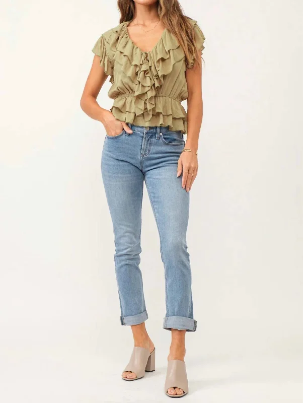 Blair Mid Rise Straight Leg Jeans In Light Denim Chic Faded Blue Jeans