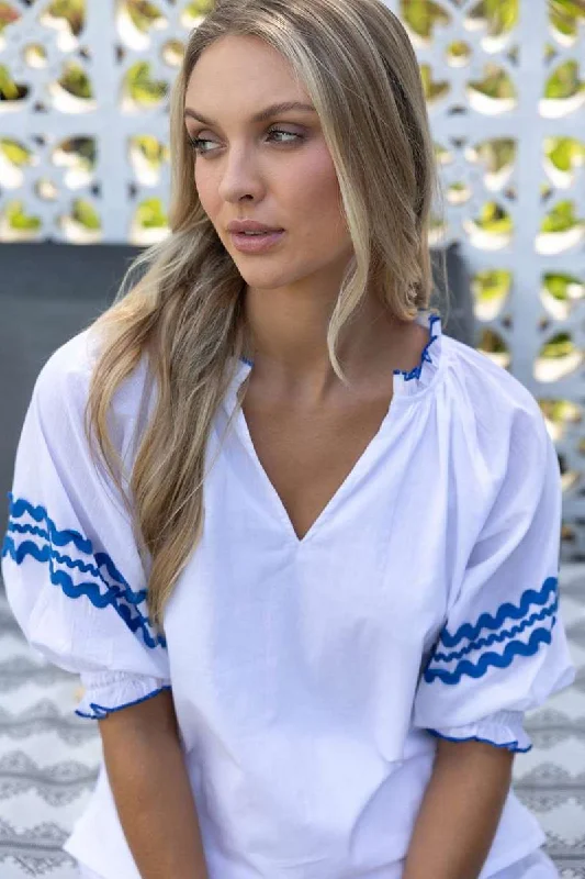 Ziggy Blouse in White HS24322 by Humidity Lifestyle Sweetheart Neck Blouse
