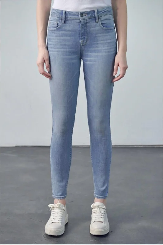 Courtney High Rise Skinny Jean In Light Wash Fashionable Mom Jeans