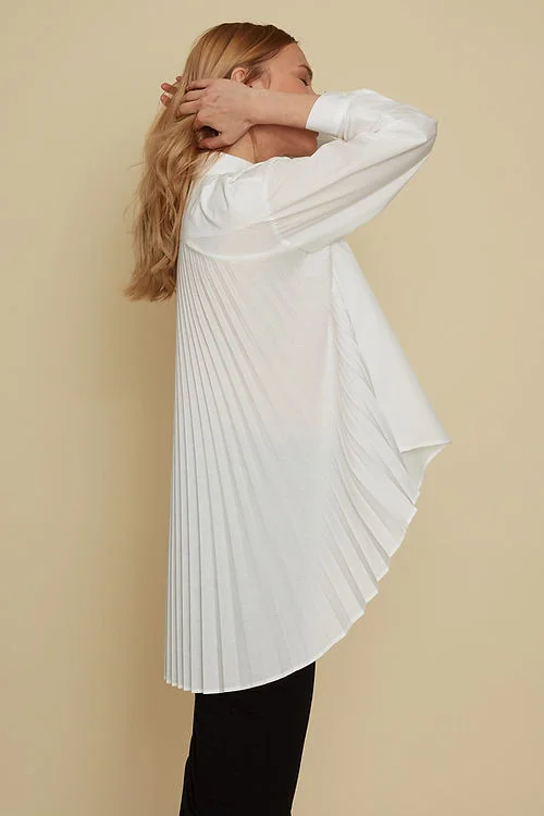 WHITE BUTTON DOWN BLOUSE WITH PLEATS Casual Relaxed Blouse