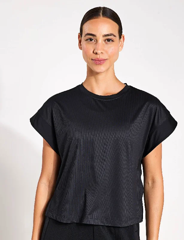 Studio T-Shirt - Black/Grey Six Boxy Fit Fitted Loose