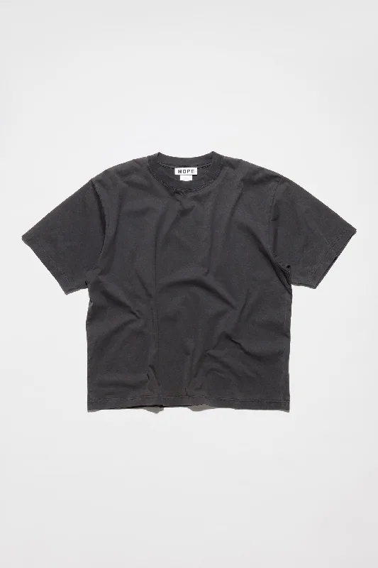Boxy T-Shirt Embroidered Appliqued Beaded