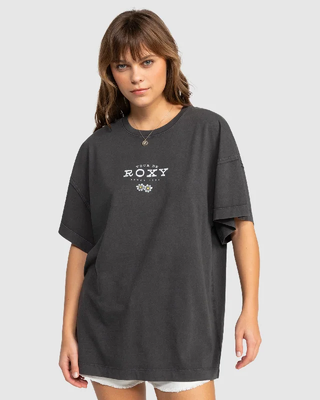 Womens Sweeter Sun A Oversized Short Sleeve T-Shirt Front Pockets Side Pockets Patch Pockets Womens Sweeter Sun A Oversized Short Sleeve T-Shirt Front Pockets Side Pockets Patch Pockets