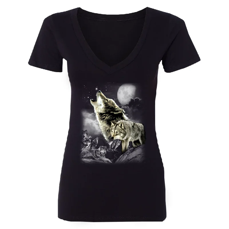 Zexpa Apparel™ Wolves Wildness Howling Full Moon Women's Deep V-neck Wolf the Mountain Tee Plaid T-Shirt Polka Dot Checkered Zexpa Apparel™ Wolves Wildness Howling Full Moon Women's Deep V-neck Wolf the Mountain Tee Plaid T-Shirt Polka Dot Checkered