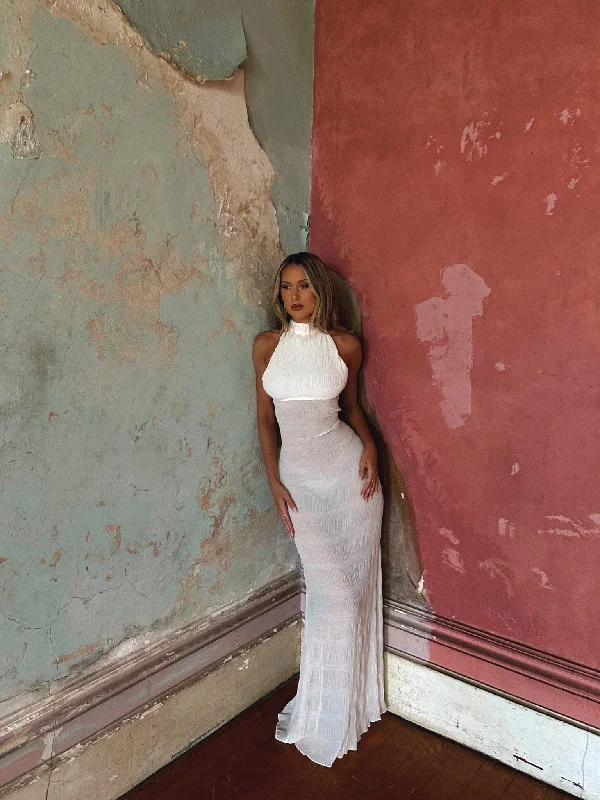 DIANA MAXI DRESS IVORY Fashionable Open-Back Maxi Dress